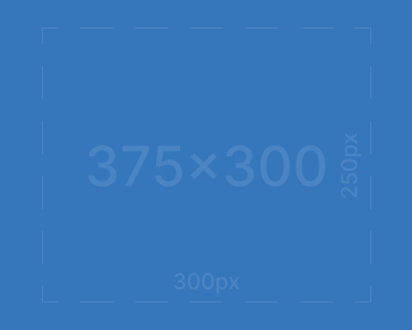 Ambiente industrial amplo e limpo com uma lavadora de piso profissional da TopClean em destaque.